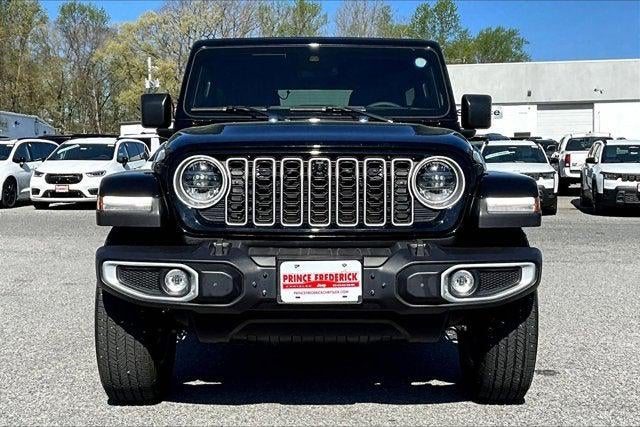 2025 Jeep Wrangler 4-Door Sahara 4x4