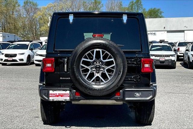 2025 Jeep Wrangler 4-Door Sahara 4x4