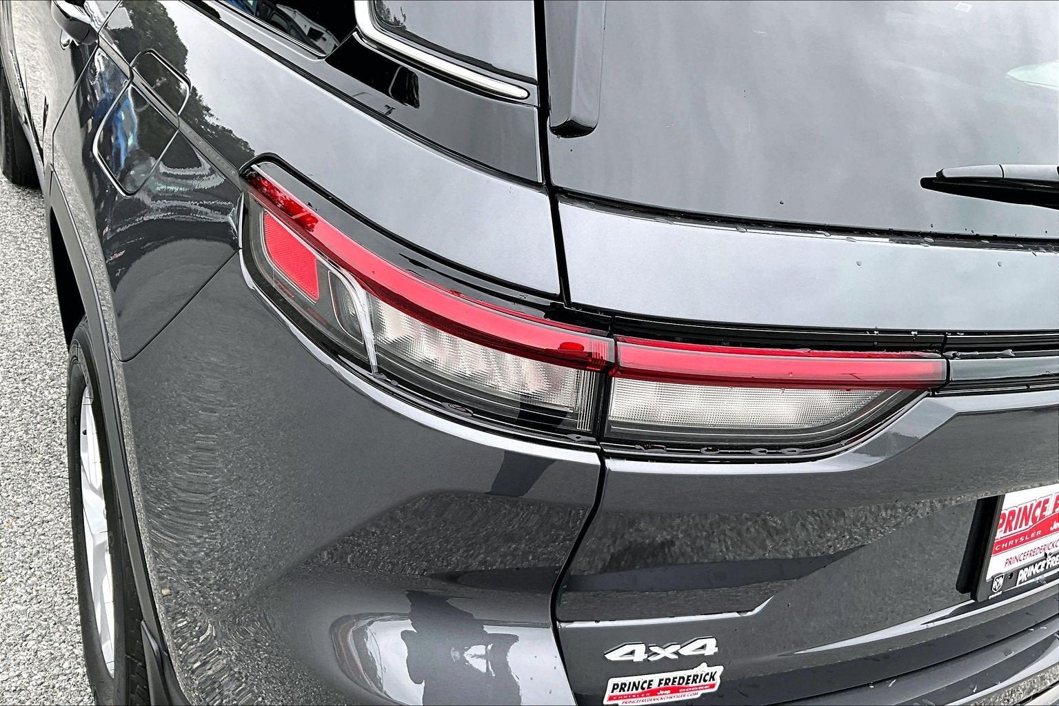 2025 Jeep Grand Cherokee Laredo X 4x4