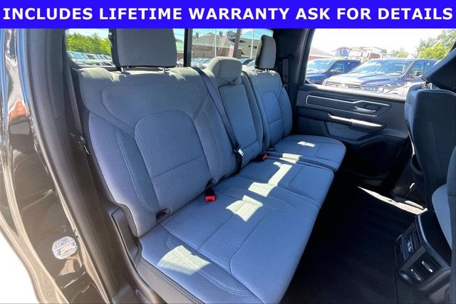 2023 RAM 1500 Big Horn Crew Cab 4x4 5'7' Box