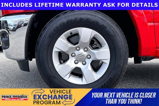 2025 RAM 1500 Big Horn Crew Cab 4x4 6'4' Box