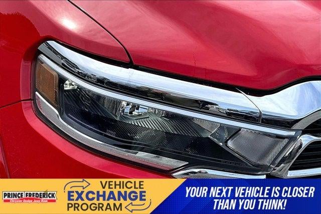 2025 RAM 1500 Big Horn Crew Cab 4x4 6'4' Box