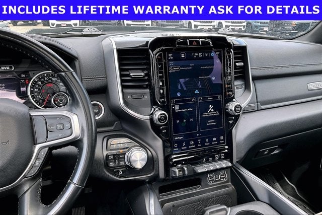 2022 RAM 1500 Laramie Crew Cab 4x4 5'7' Box