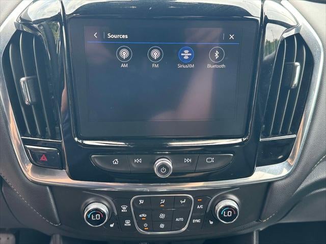 2023 Chevrolet Traverse AWD LT Leather