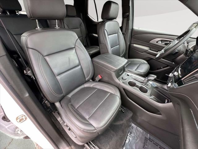 2023 Chevrolet Traverse AWD LT Leather