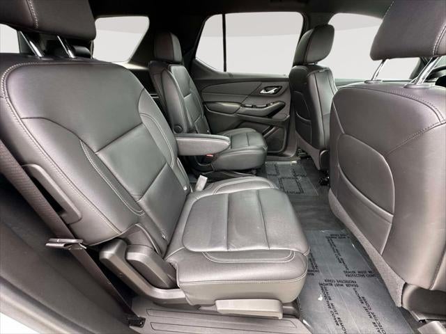 2023 Chevrolet Traverse AWD LT Leather