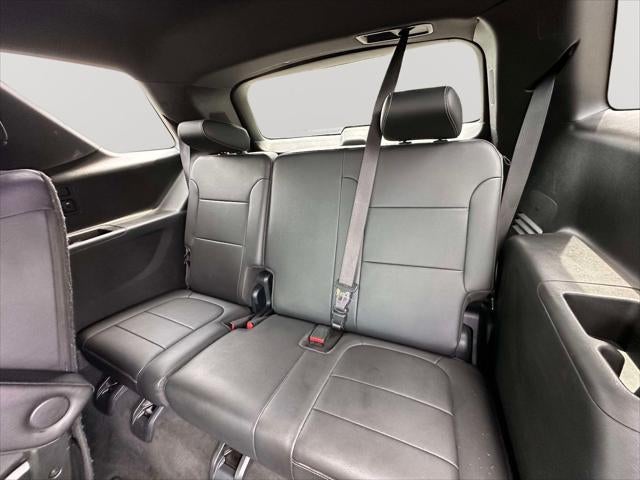 2023 Chevrolet Traverse AWD LT Leather