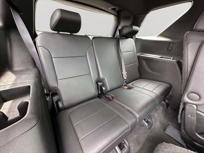 2023 Chevrolet Traverse AWD LT Leather