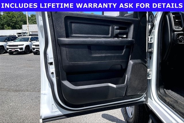 2024 RAM 3500 Tradesman Crew Cab 4x4 6'4' Box