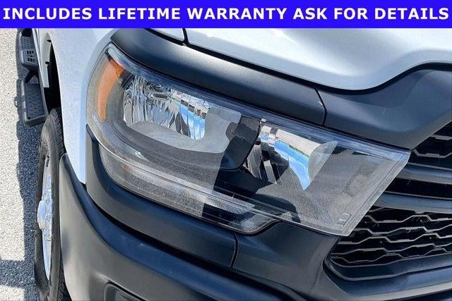 2024 RAM 3500 Tradesman Crew Cab 4x4 6'4' Box