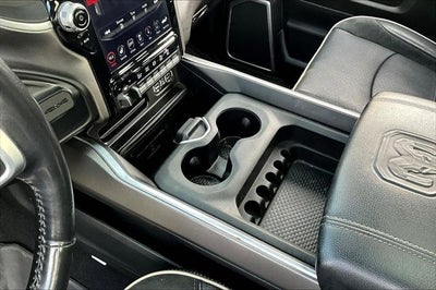 2020 RAM 3500 Laramie Crew Cab 4x4 8' Box