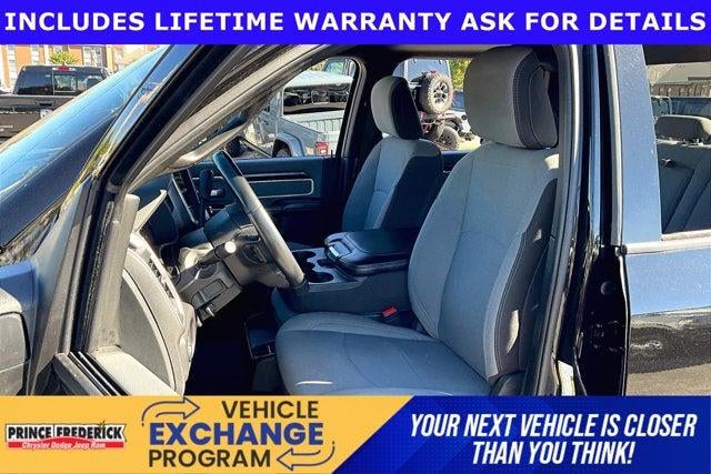 2023 RAM 3500 Big Horn Crew Cab 4x4 8' Box