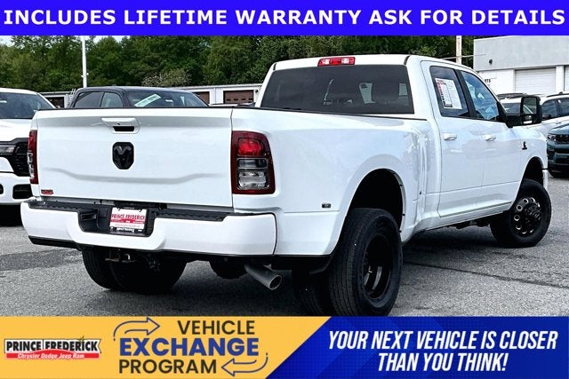 2024 RAM 3500 Big Horn Crew Cab 4x4 8' Box