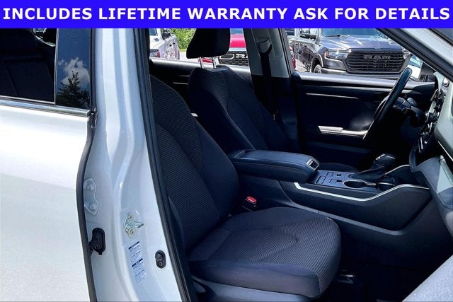 2021 Toyota Highlander LE
