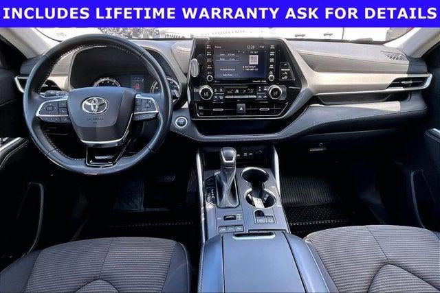 2021 Toyota Highlander LE