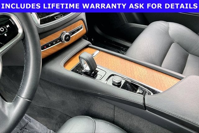 2024 Volvo XC90 B5 Plus Bright Theme