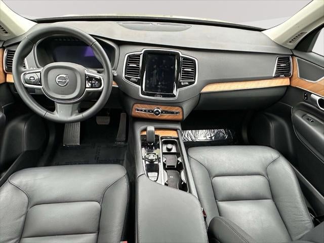 2024 Volvo XC90 B5 Plus Bright Theme