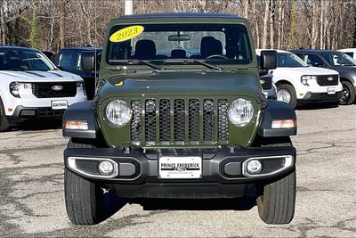 2023 Jeep Gladiator Sport