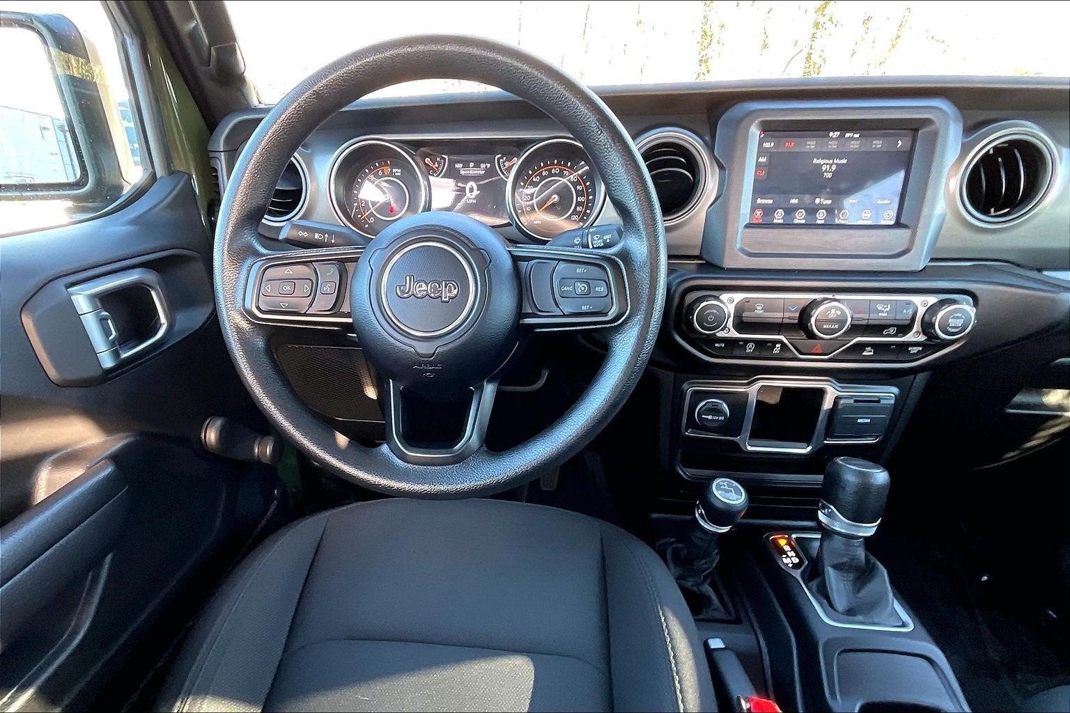 2023 Jeep Gladiator Sport