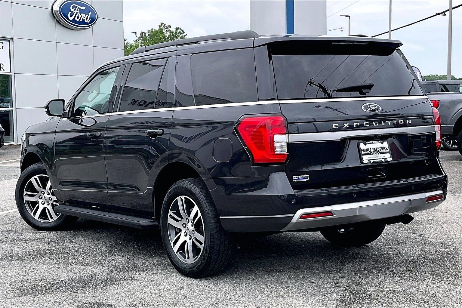 2024 Ford Expedition XLT