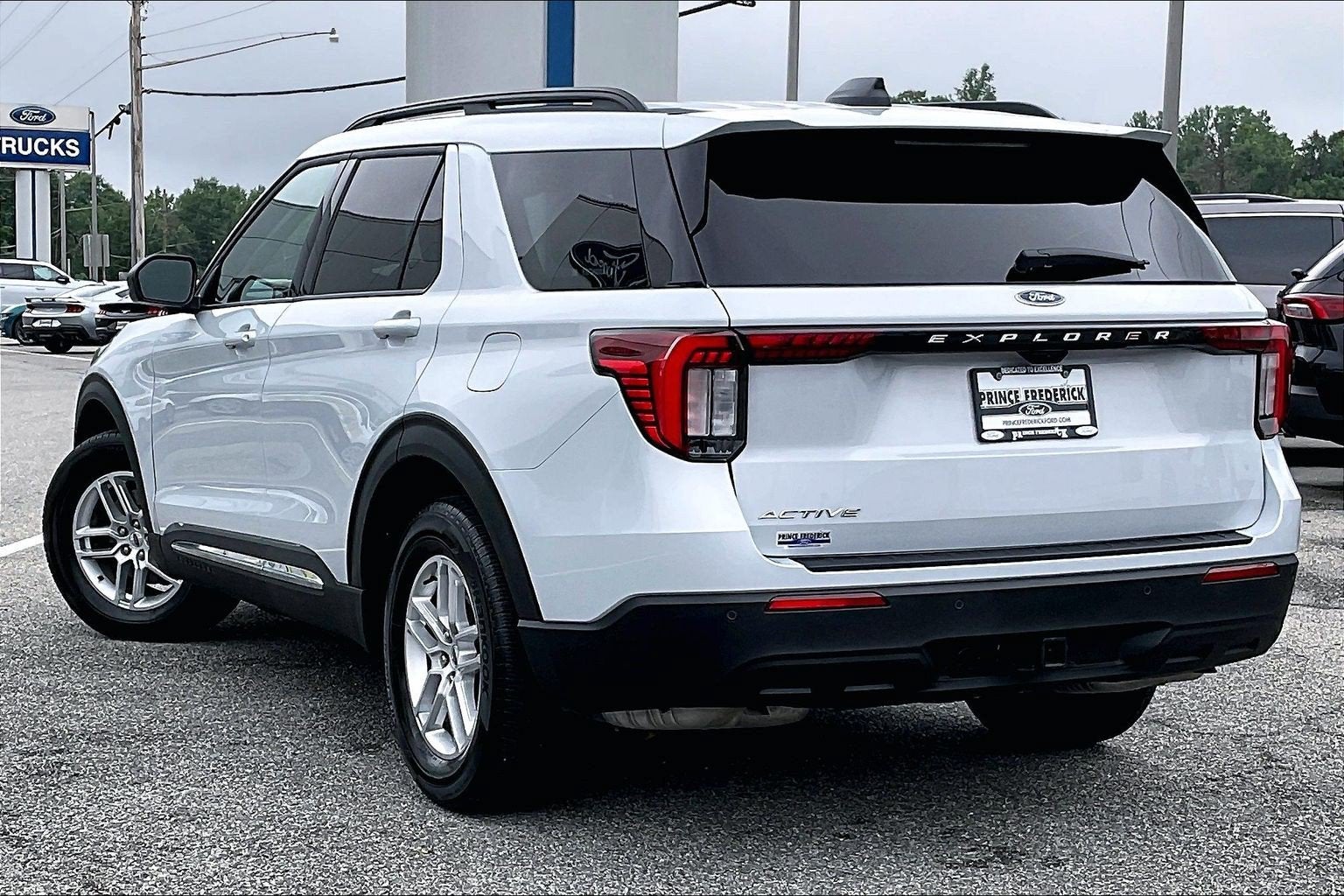 2025 Ford Explorer Active