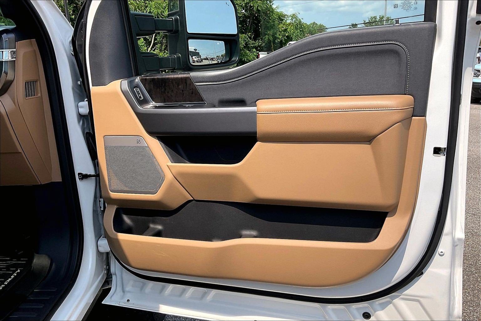 2025 Ford Super Duty F-350 SRW LARIAT