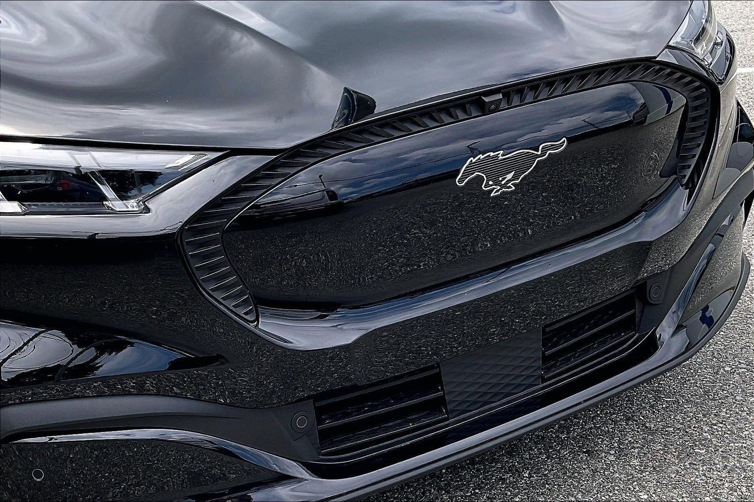 2025 Ford Mustang Mach-E Select