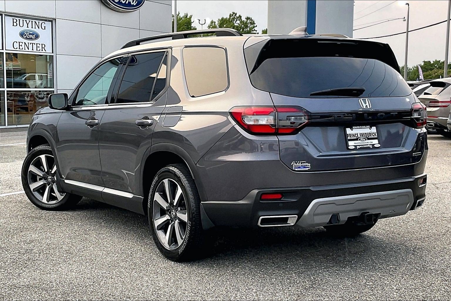 2025 Honda Pilot Touring