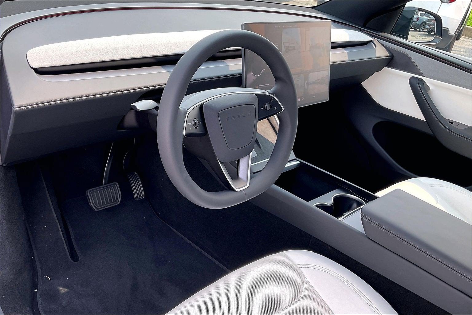 2026 Tesla Model Y AWD