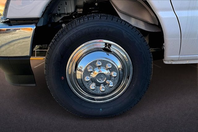 2026 Ford E-Series Cutaway E-350 SRW