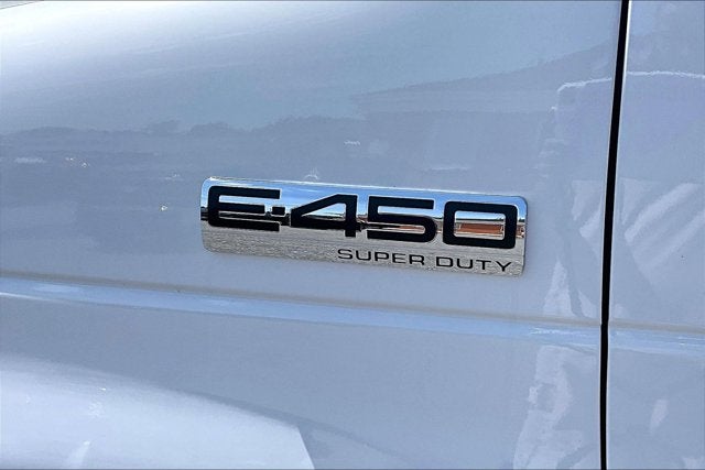 2027 Ford E-Series Cutaway E-450 DRW