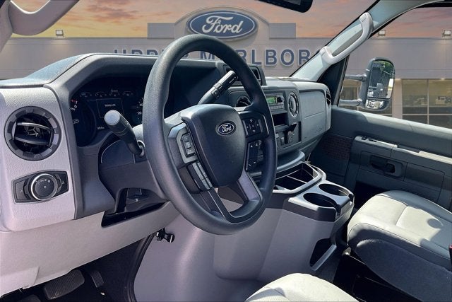 2027 Ford E-Series Cutaway E-450 DRW