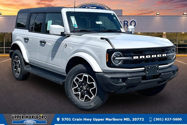 2026 Ford Bronco Outer Banks