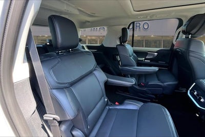 2026 Ford Expedition Platinum