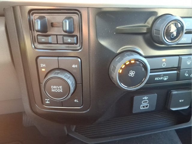 2027 Ford Super Duty F-250 SRW XL