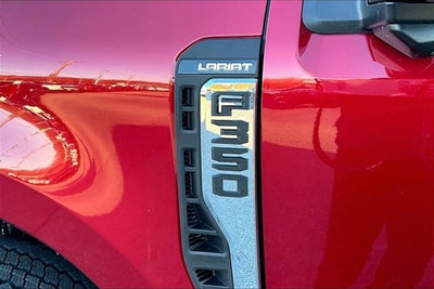 2026 Ford Super Duty F-350 SRW LARIAT