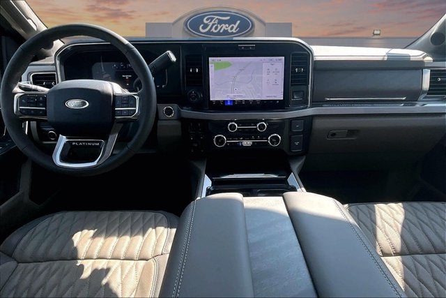 2026 Ford Super Duty F-350 SRW Platinum