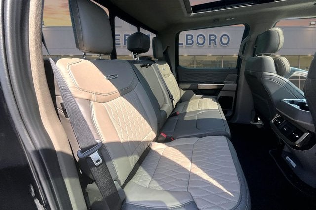 2026 Ford Super Duty F-350 SRW Platinum