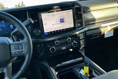 2026 Ford Super Duty F-350 SRW LARIAT