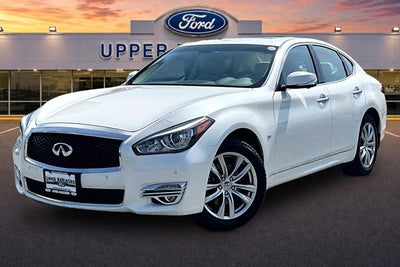 2019 INFINITI Q70 3.7 LUXE