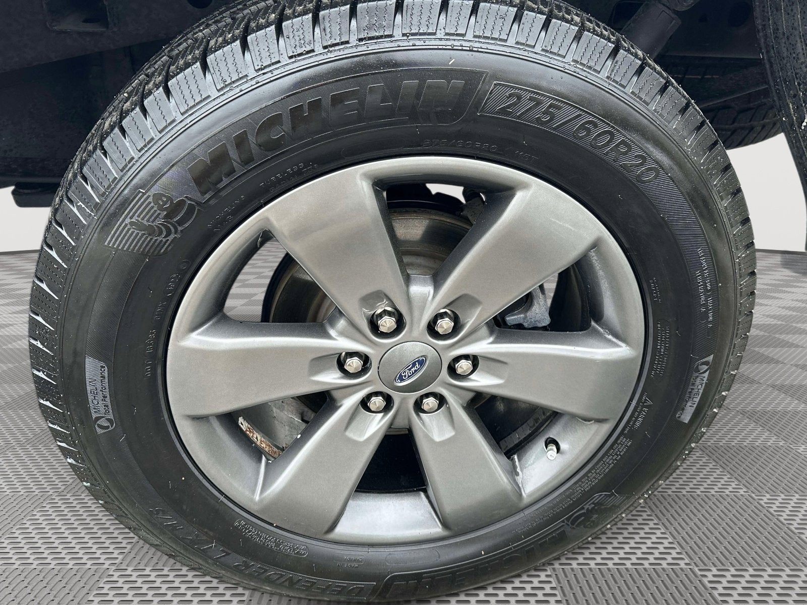 2022 Ford F-150 Base