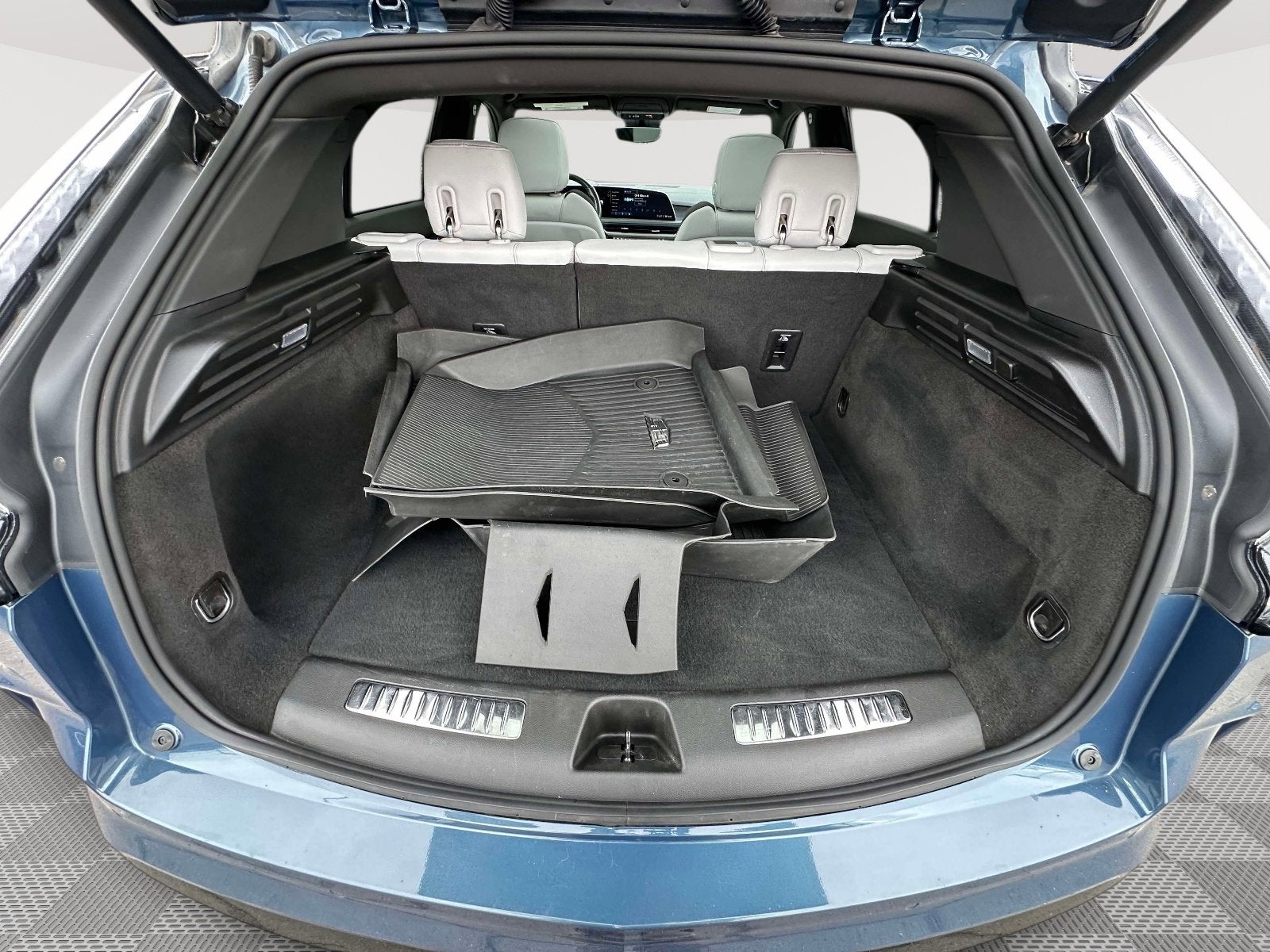 2025 Cadillac XT4 AWD Sport