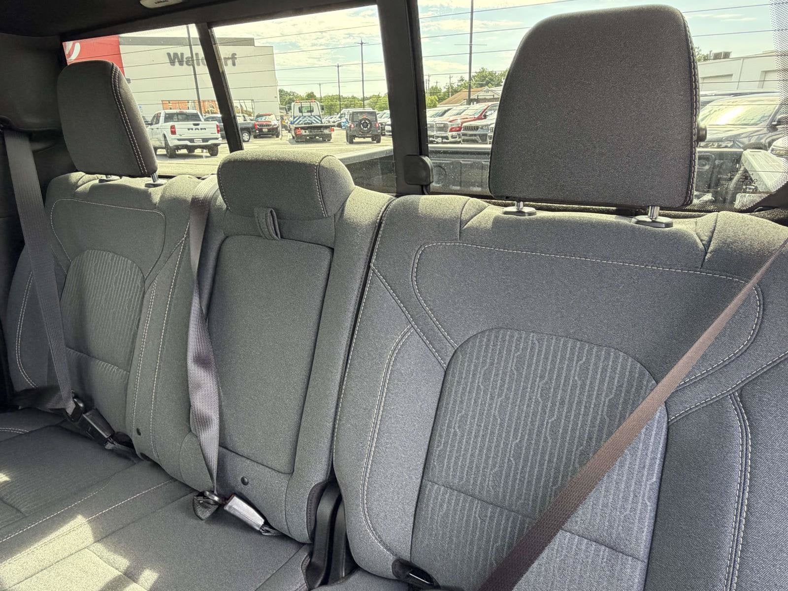 2022 RAM 1500 Big Horn Crew Cab 4x4 5'7' Box