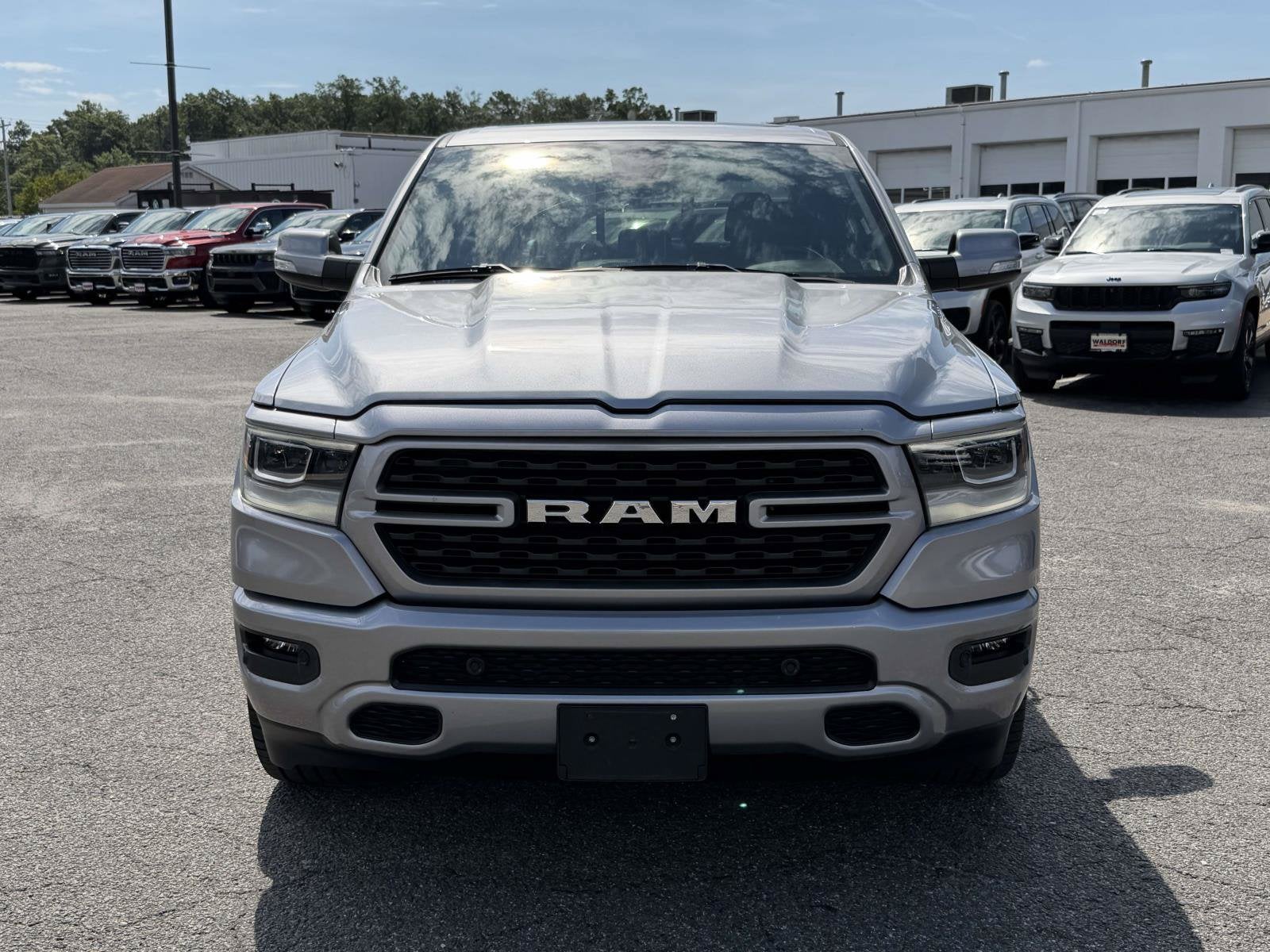 2022 RAM 1500 Big Horn Crew Cab 4x4 5'7' Box