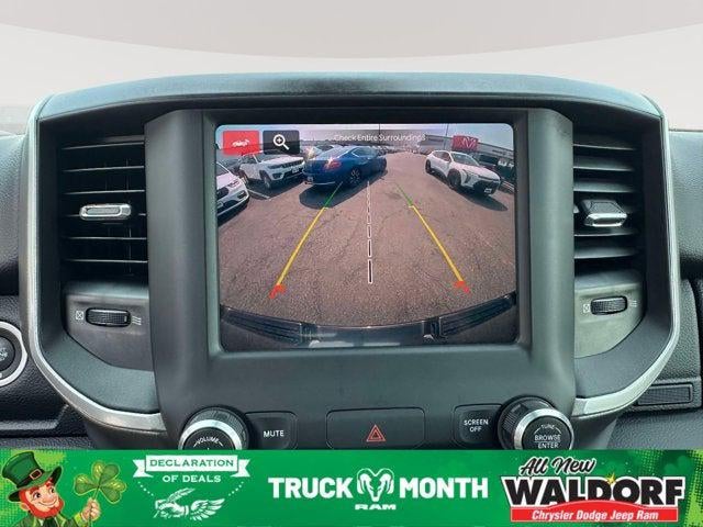 2022 RAM 1500 Big Horn Crew Cab 4x4 5'7' Box