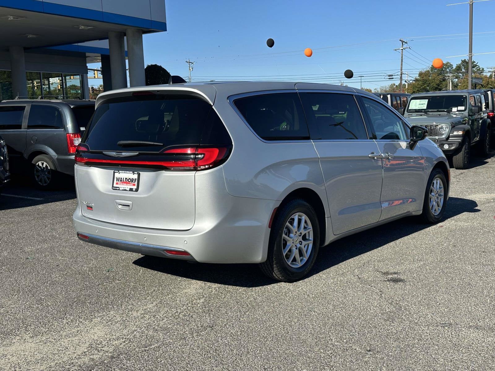 2024 Chrysler Pacifica Touring L