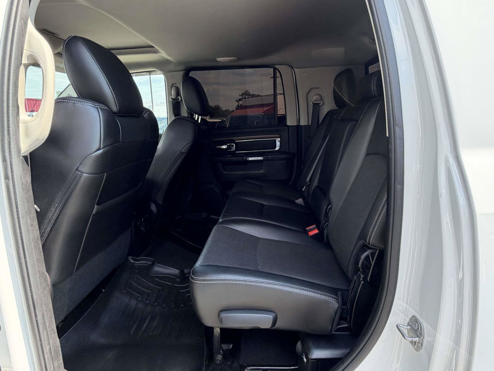2017 RAM 2500 Laramie Mega Cab 4x4 6'4' Box