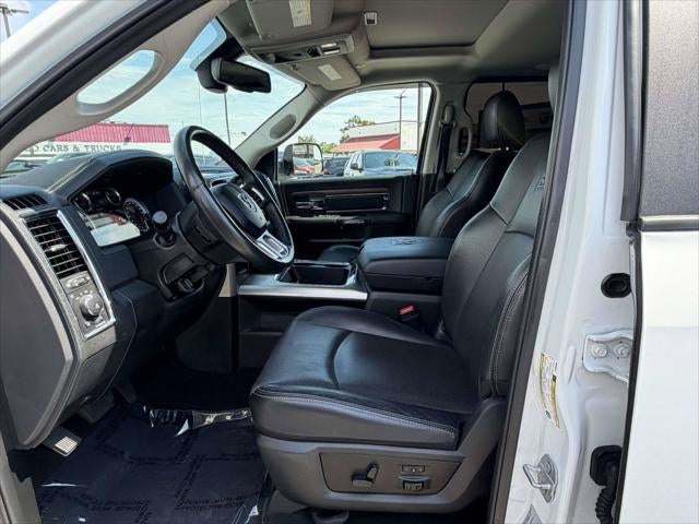 2017 RAM 2500 Laramie Mega Cab 4x4 6'4' Box