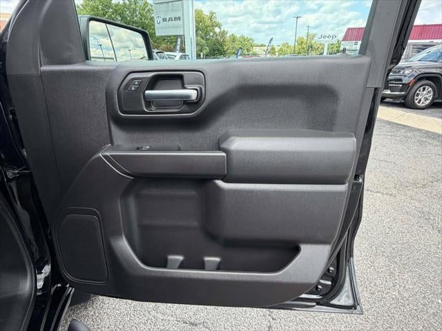 2024 Chevrolet Silverado 1500 4WD Crew Cab Short Bed Custom Trail Boss