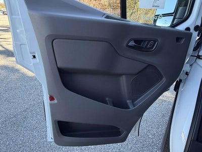 2027 Ford Transit Passenger Wagon XL